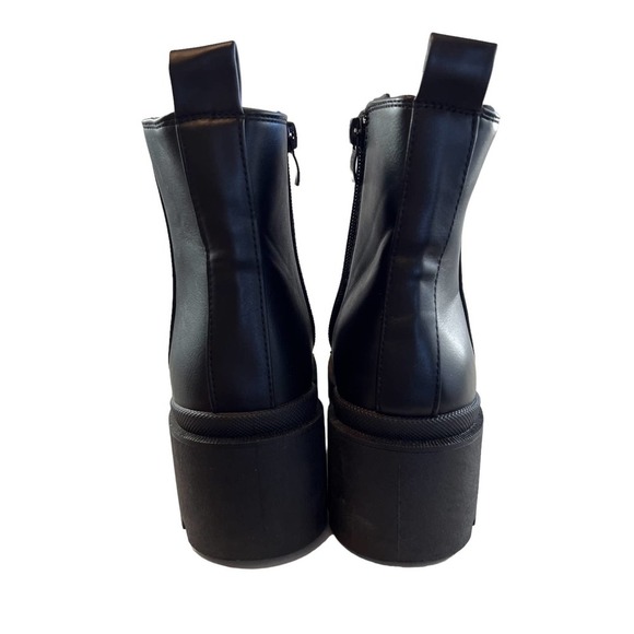 Cupio Women’s faux leather black booties combat casual. size 7  #S104 - Picture 7 of 13